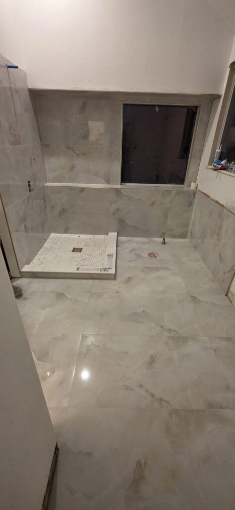 Marble-look bathroom remodel – Fixora Remodeling, Plano TX