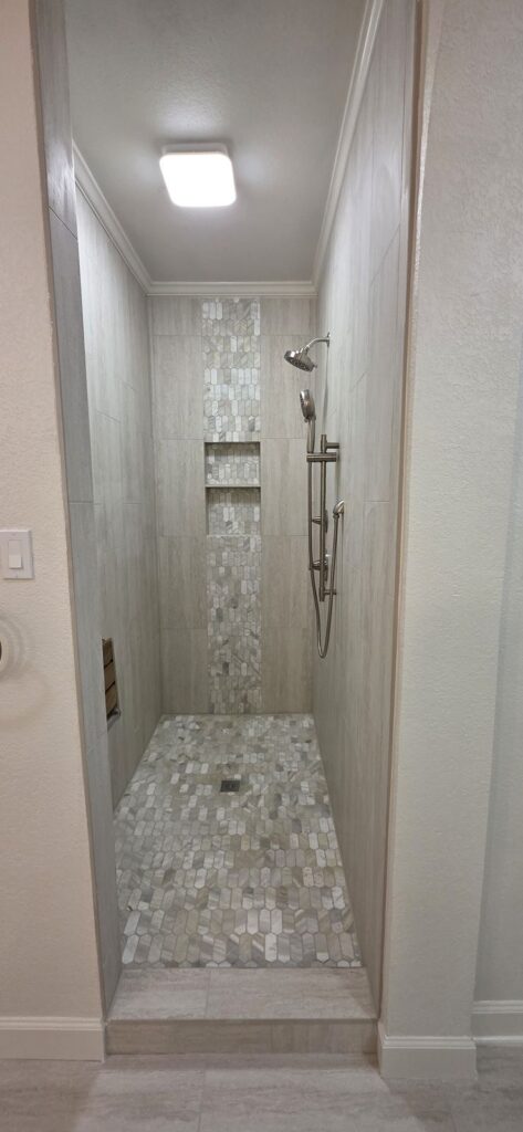 Walk-in shower with mosaic floor – Fixora Remodeling, Plano TX