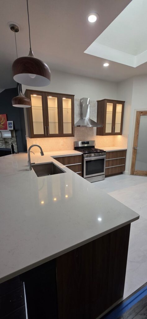 Custom cabinets & quartz countertops – Fixora Remodeling, Plano TX