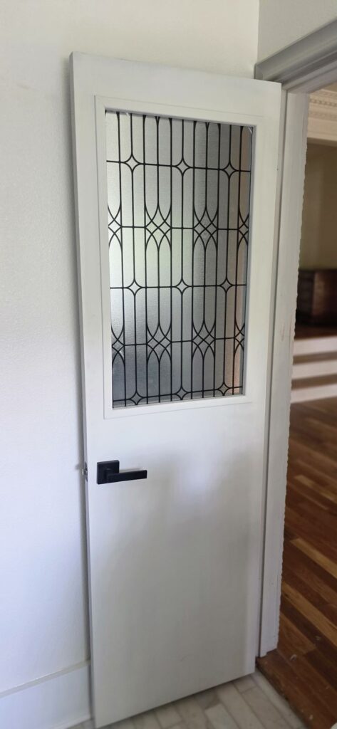 Interior door with decorative glass – Fixora Remodeling, Plano TX